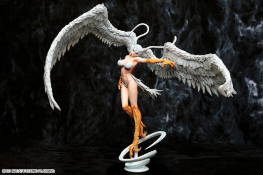 Devilman Figura Sirene Demon Spiritual Wings in the Sky