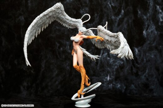 Devilman Figura Sirene Demon Spiritual Wings in the Sky