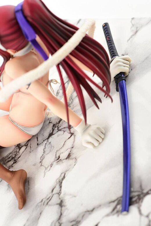 Estatua Erza Scarlet Cat Gravure Style