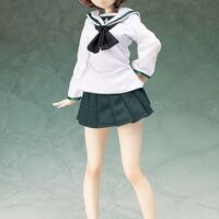 Girls-und-Panzer-Figura-Yukari-Akiyama-School-Uniform-y-Ankou-Suit-Version-01