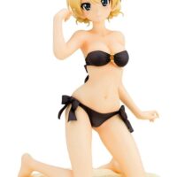 Girls-und-Panzer-der-Film-Figura-Darjeeling-Swimsuit-Version-02