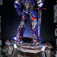 Transformers-El-Ultimo-caballero-Figura-Optimus-Prime-89-cm-01