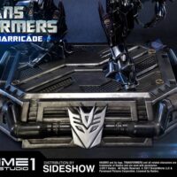 Transformers-Figura-Barricade-76-cm-05
