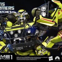 Transformers-Figura-Ratchet-66-cm-03