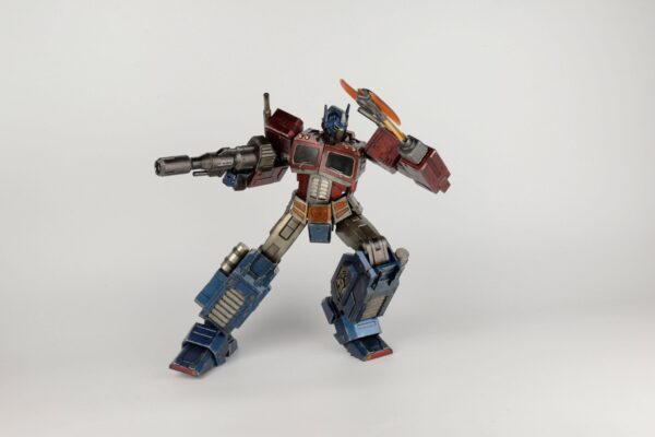 Transformers Generation 1 Figura Optimus Prime Classic Edition 41 cm