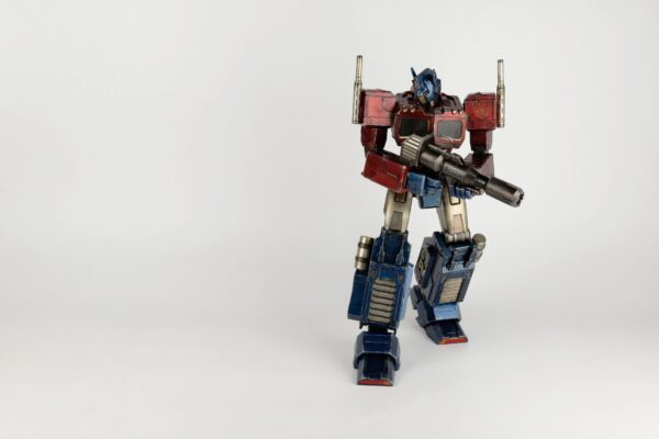 Transformers Generation 1 Figura Optimus Prime Classic Edition 41 cm