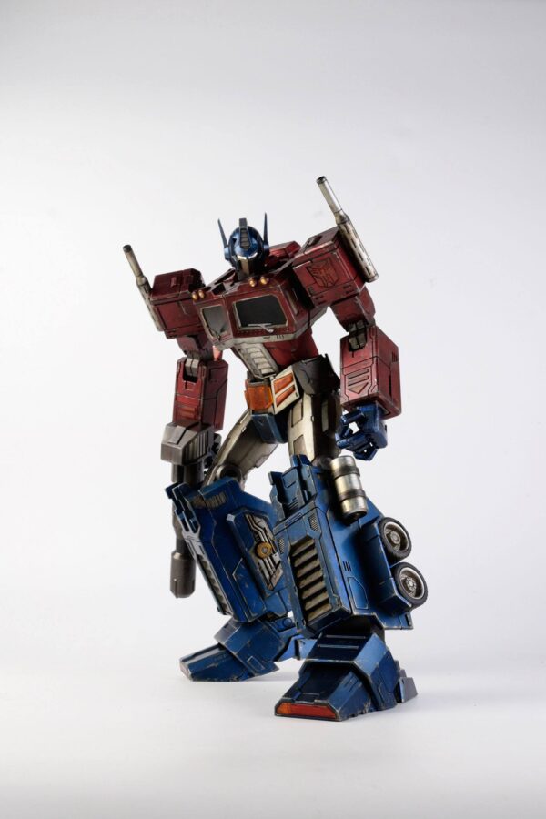 Transformers Generation 1 Figura Optimus Prime Classic Edition 41 cm