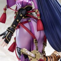 Estatua FGO Berserker Minamoto-Raikou