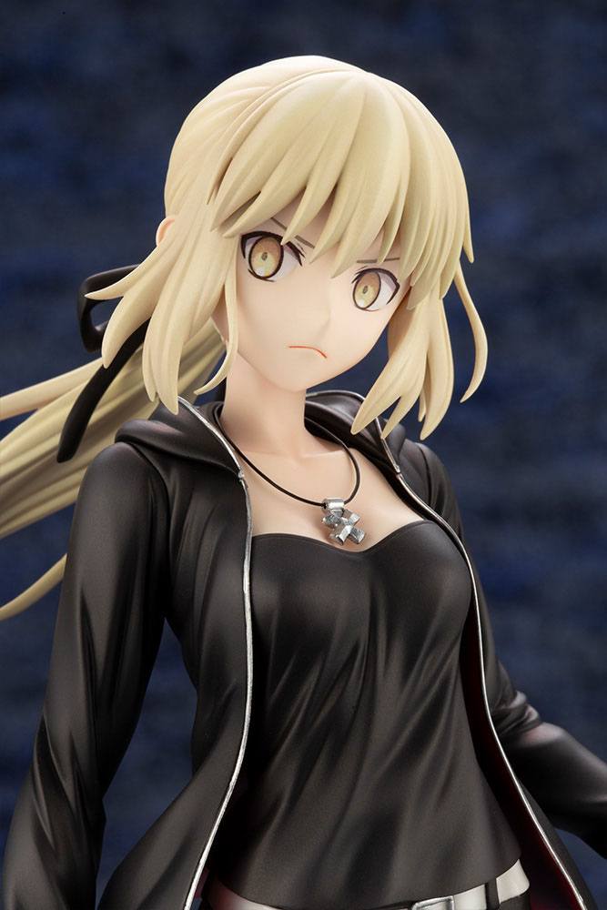 Estatua Fate Grand Order Saber Altria Alter Casual