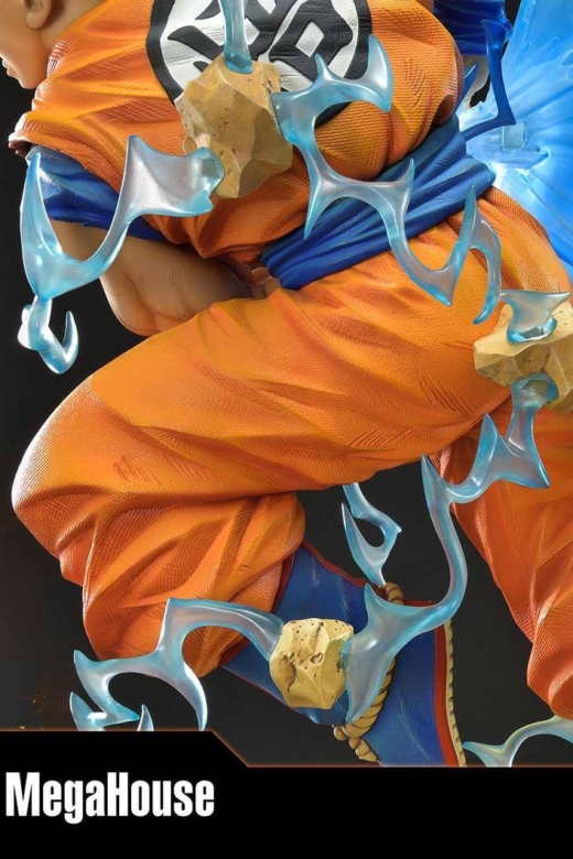 Figura Super Saiyan Son Goku Deluxe 64 cm