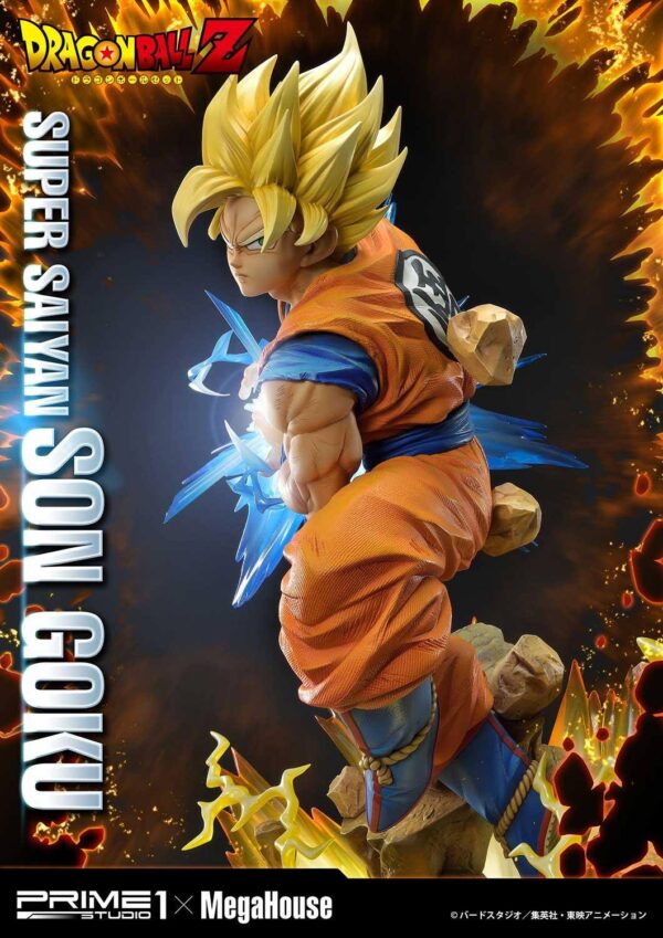 Estatua Dragon Ball Z Super Saiyan Son Goku