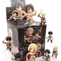 Attack on Titan Expositor con 12 Minifiguras 8 cm