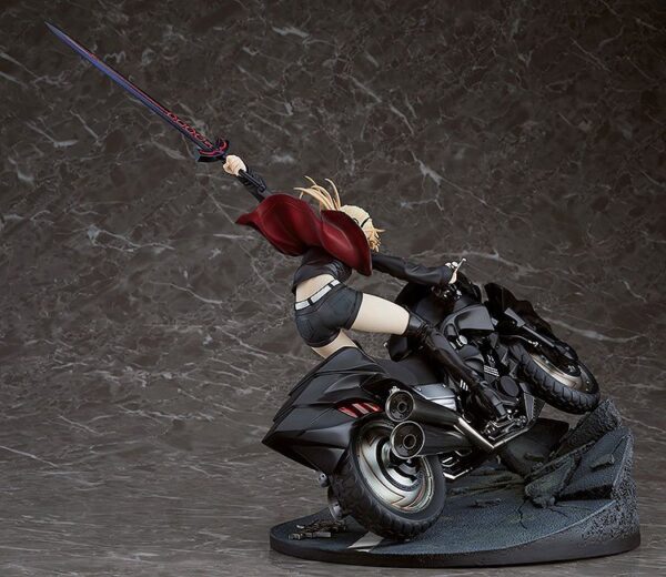 Figura Fate Grand Order Saber Altria Pendragon Alter 27cm