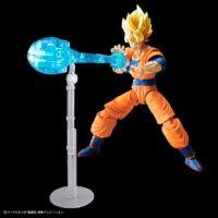 Maqueta-Super-Saiyan-Son-Goku-18cm-02
