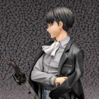 Estatua Attack on Titan Levi Up Figure Color 25 cm