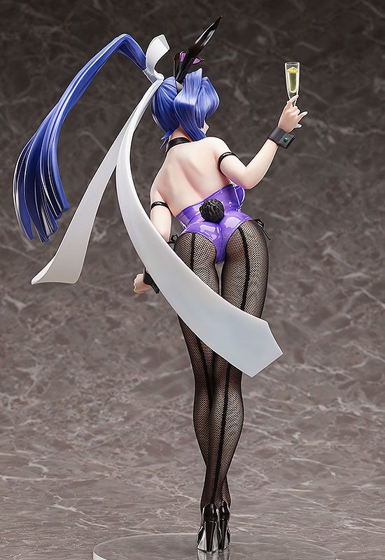 Estatua Meiya Mitsurugi Bunny