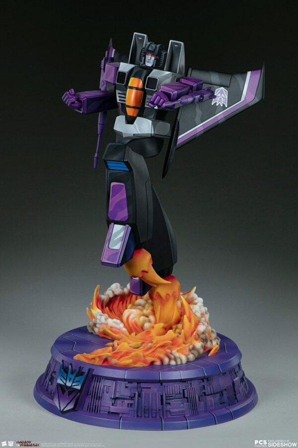 Estatua Transformers Museum Scale Skywarp G1 67 cm