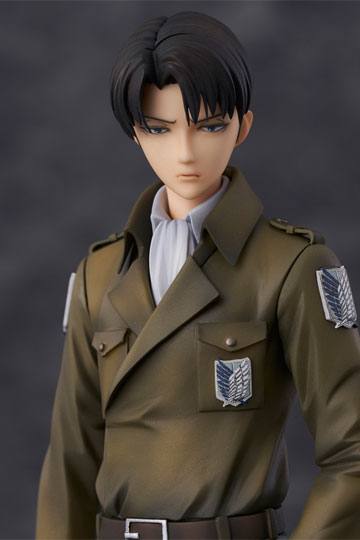 Figura Ataque a los Titanes Levi Coat