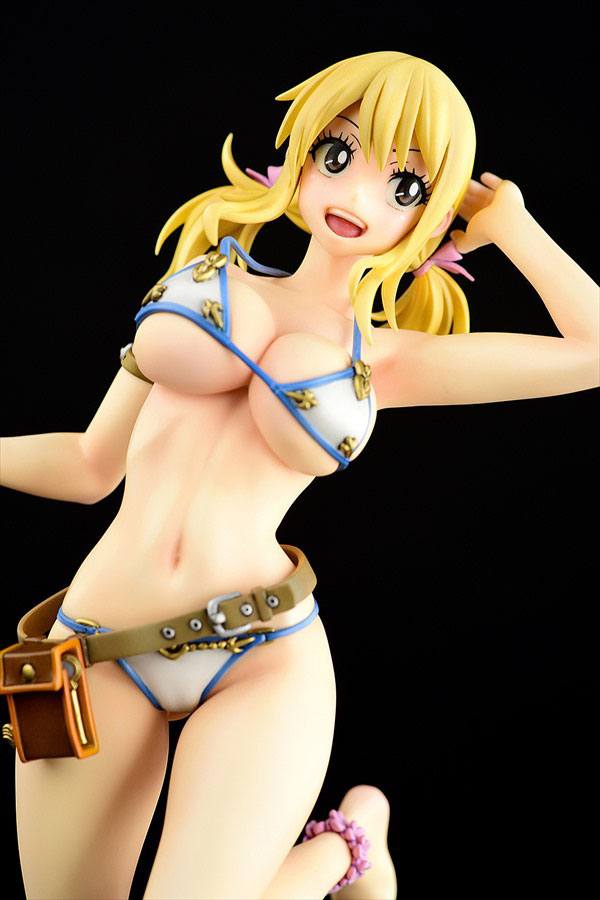 Estatua Lucy Heartfilia Swimwear Gravure Style