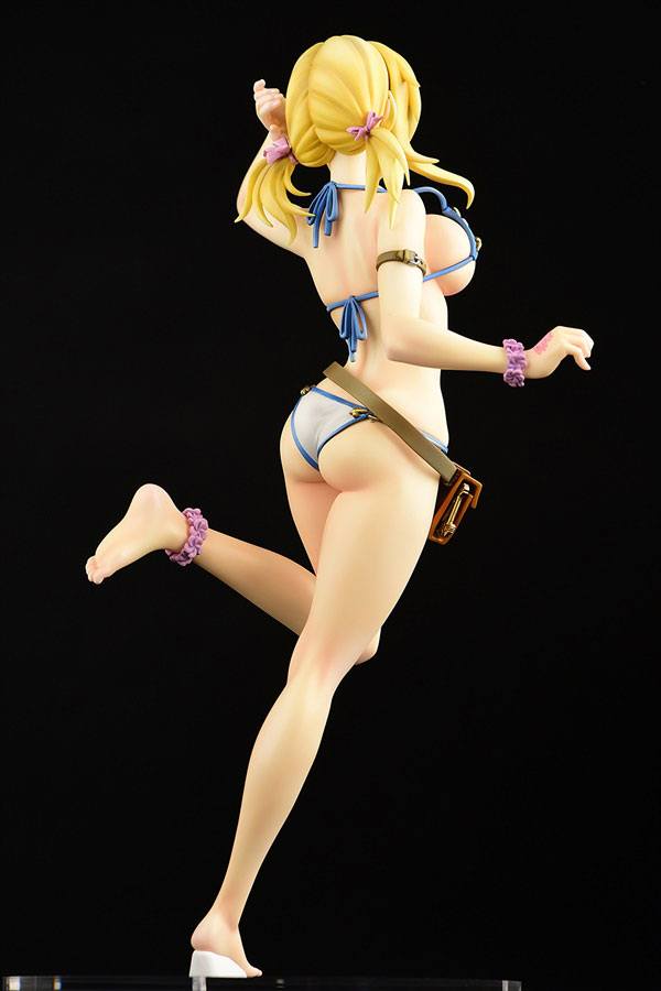 Estatua Lucy Heartfilia Swimwear Gravure Style