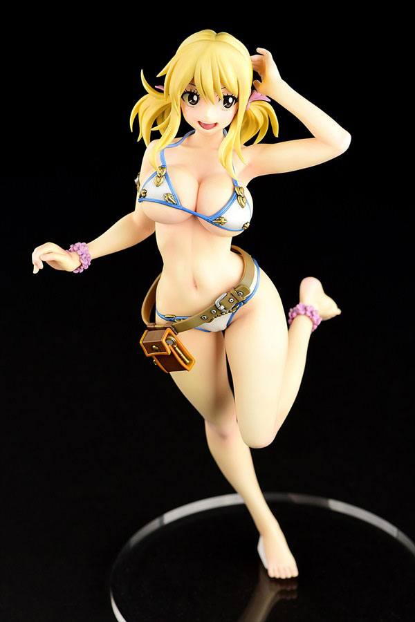 Estatua Lucy Heartfilia Swimwear Gravure Style