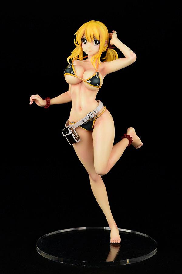 Estatua Lucy Heartfilia Swimwear Style Noir