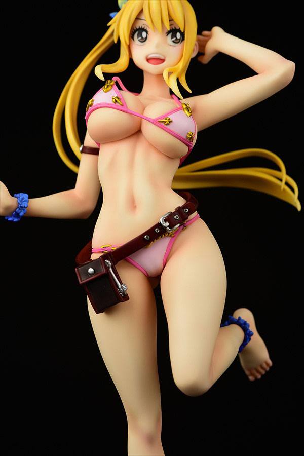 Estatua Lucy Heartfilia Swimwear Side Tail