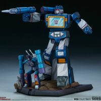 Figura-Transformers-Classic-Scale-Soundwave-24-cm-06