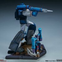 Figura-Transformers-Classic-Scale-Soundwave-24-cm-09