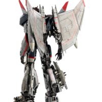 Figura-Transformers-DLX-Scale-Blitzwing-27-cm-03