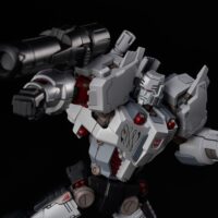 Figura-Transformers-Furai-Model-Kit-Megatron-IDW-Autobot-16-cm-07