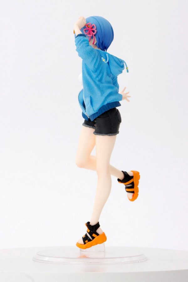 Estatua Rem Sporty Summer