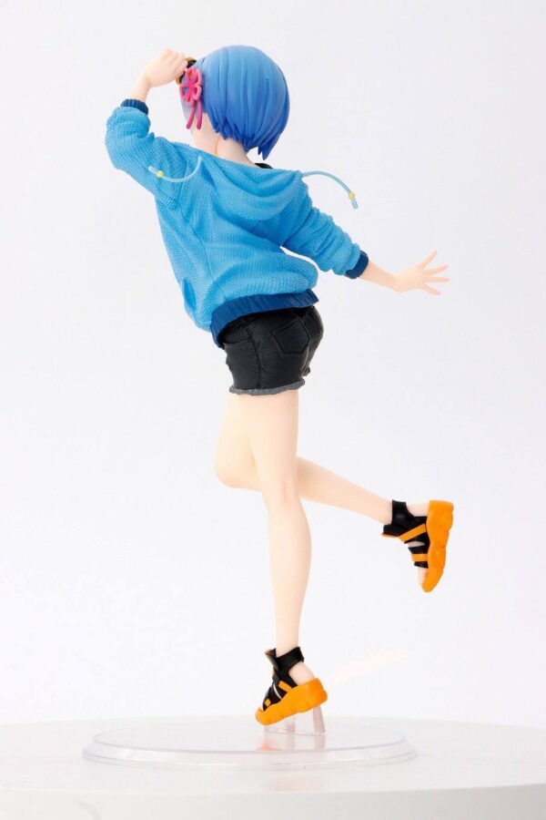 Estatua Rem Sporty Summer