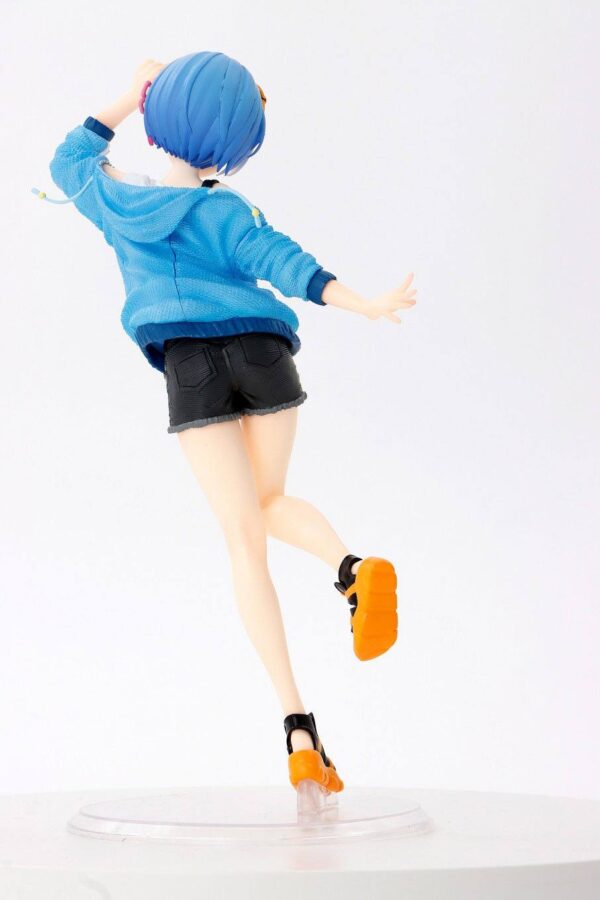 Estatua Rem Sporty Summer