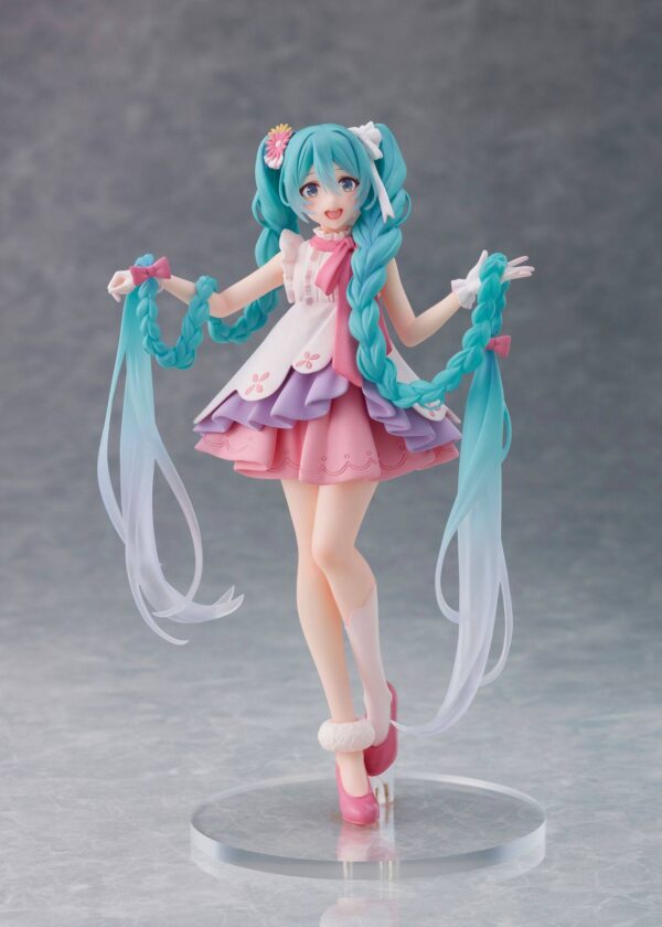 Estatua Hatsune Miku Rapunzel Wonderland