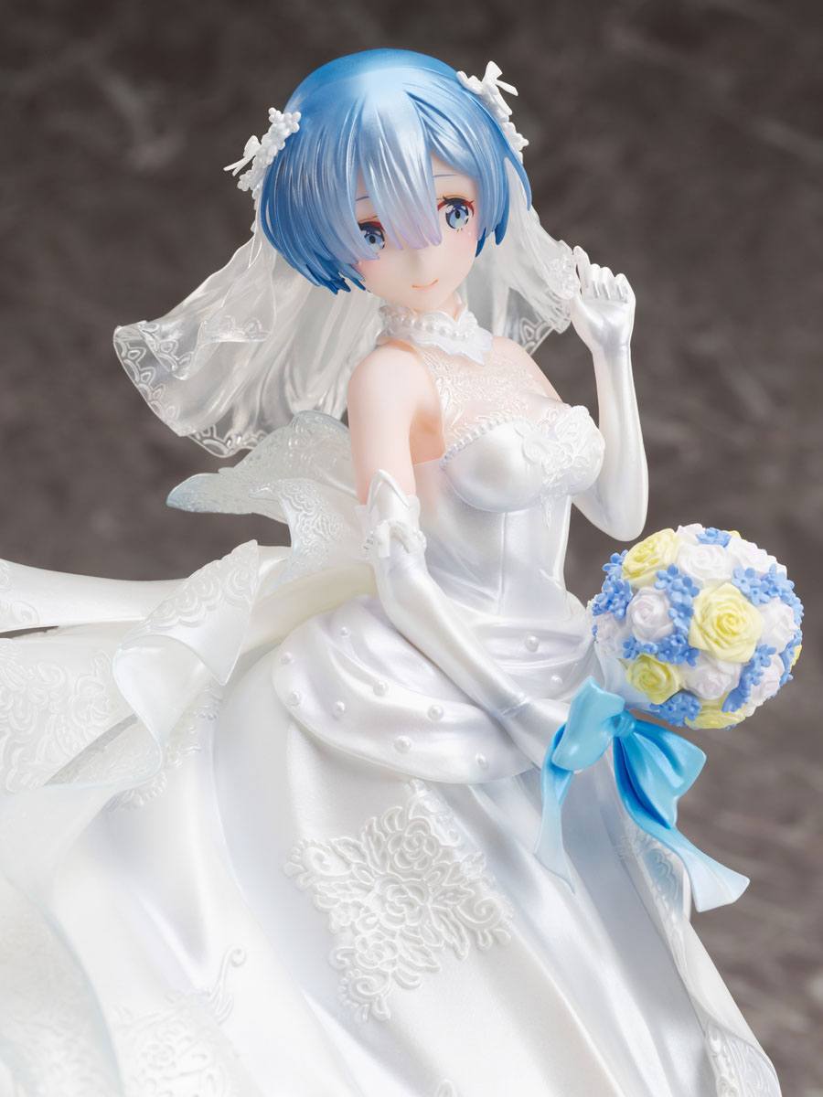 Estatua Rem Wedding Dress