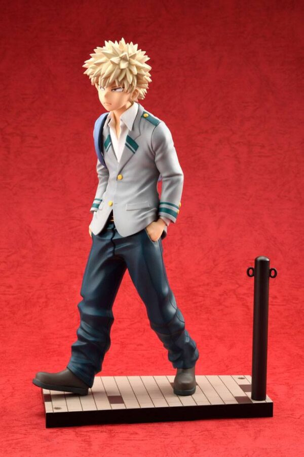 Estatua Academy Katsuki Bakugo Uniform