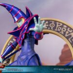 Estatua Dark Magician Blue Version