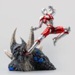 Estatua Ultraman vs Black King