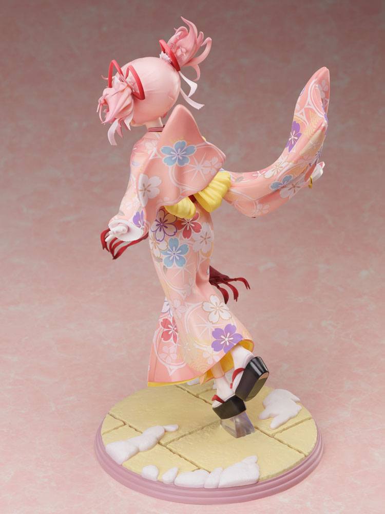 Estatua Madoka Kaname Kimono