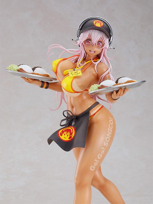 Estatua Super Sonico Bikini Waitress