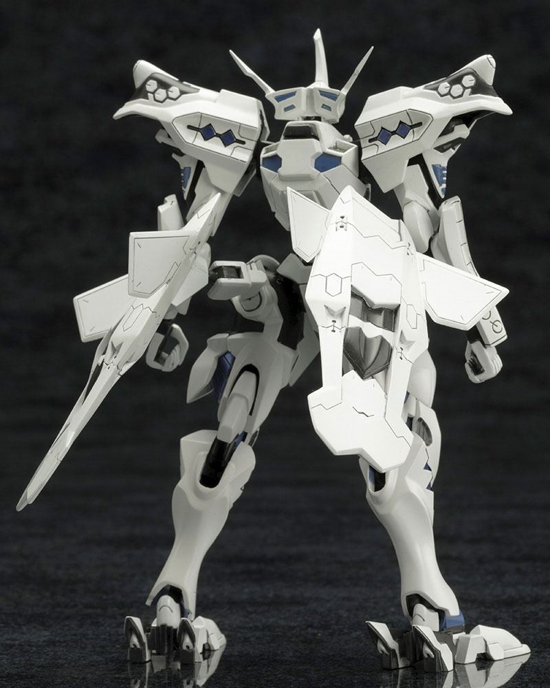 Maqueta Muv-Luv Takemikaduchi Type-00A