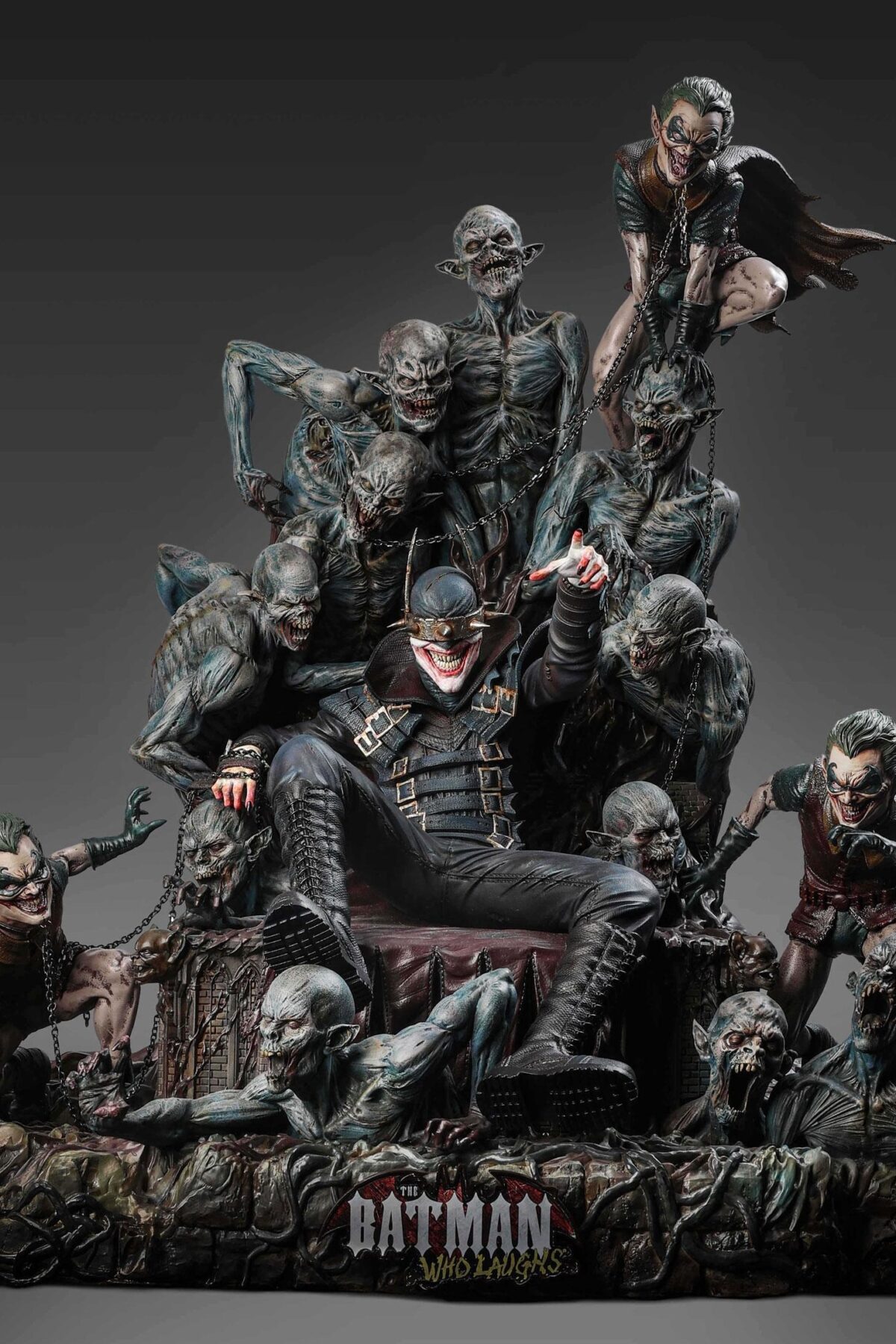 Estatua Batman Who Laughs