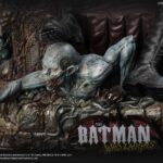 Estatua Batman Who Laughs