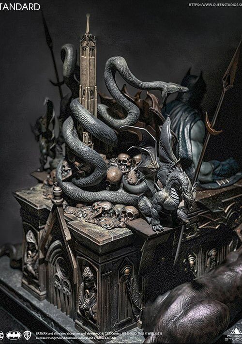 Estatua Batman on Throne DC Comics