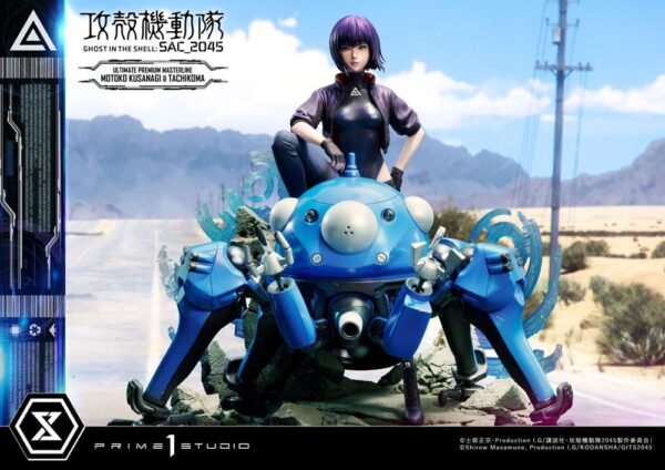 Estatua Kusanagi and Tachikoma