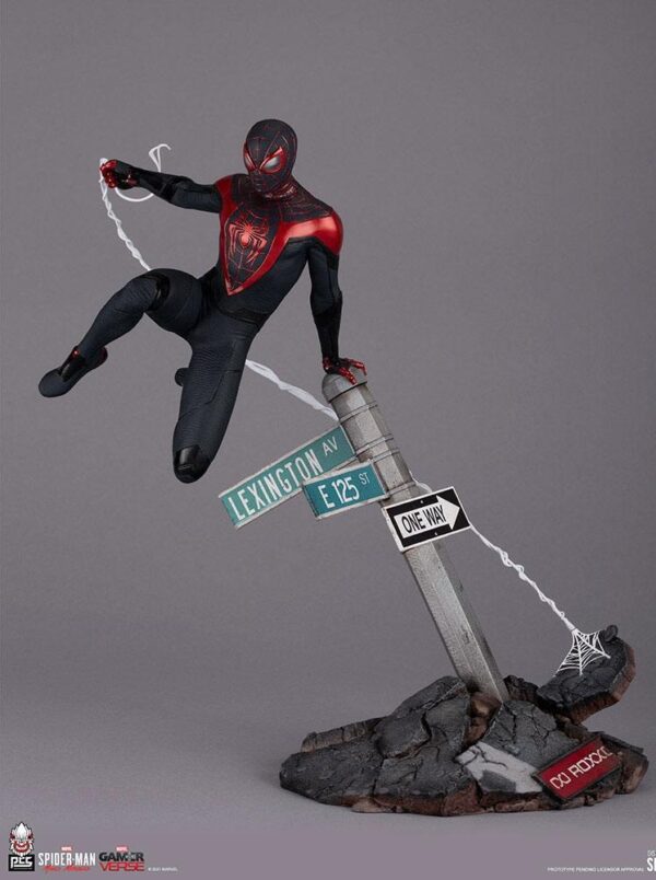 Estatua Spider-Man Miles Morales