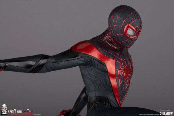 Estatua Spider-Man Miles Morales