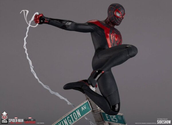 Estatua Spider-Man Miles Morales