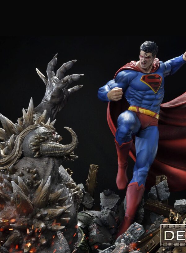 Estatua Superman Vs Doomsday Deluxe Bonus